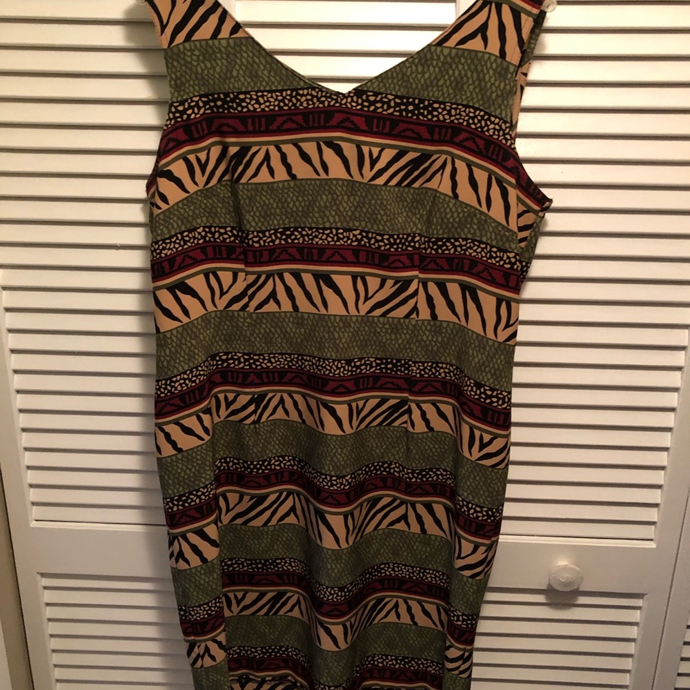 Kathy Lee Sleeveless dress